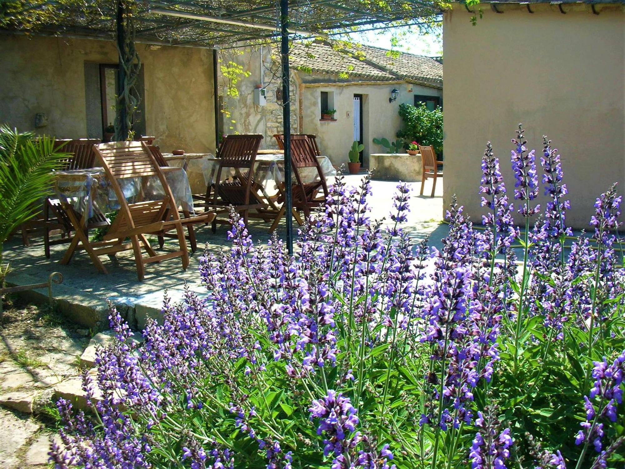 Baglio Anaste Hotel Buseto Palizzolo Buitenkant foto